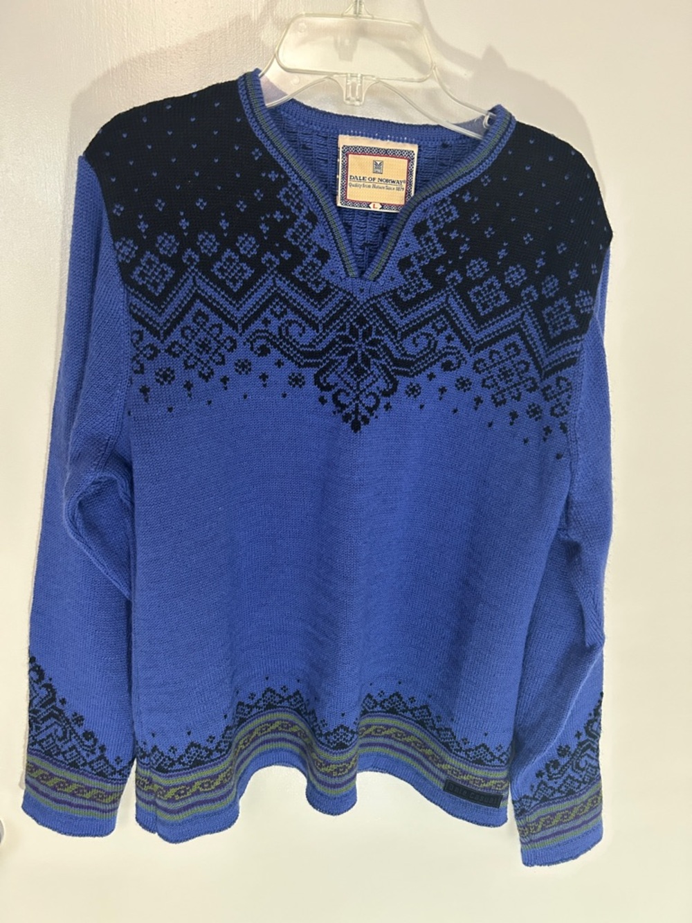 Dale of Norway Royal Blue and Black Nordic 100% Wool V-Neck Pullover Sweater, L